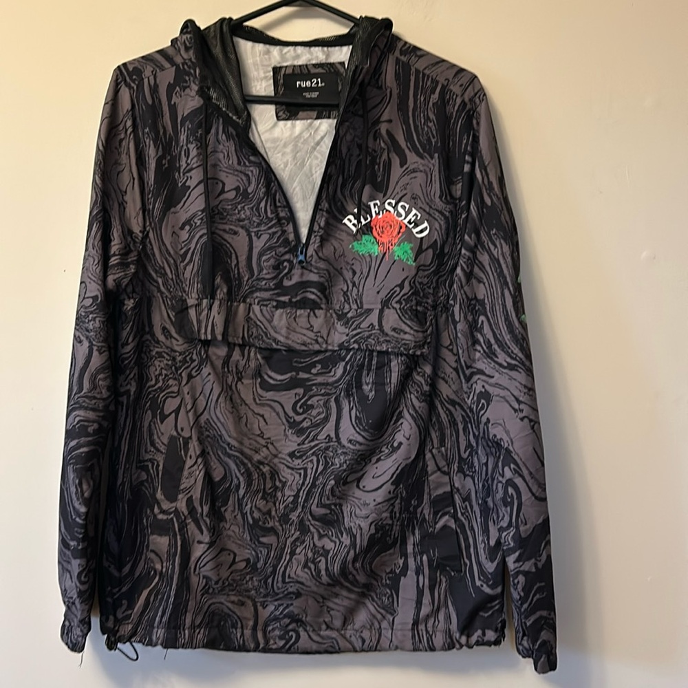Rue 21 windbreaker hooded with front pocket roses & thorns size smalll